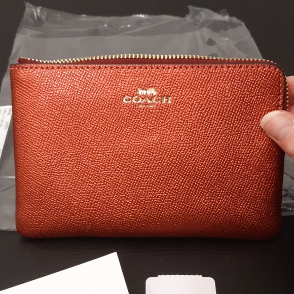 Coach wristlet - Picture 2 of 5